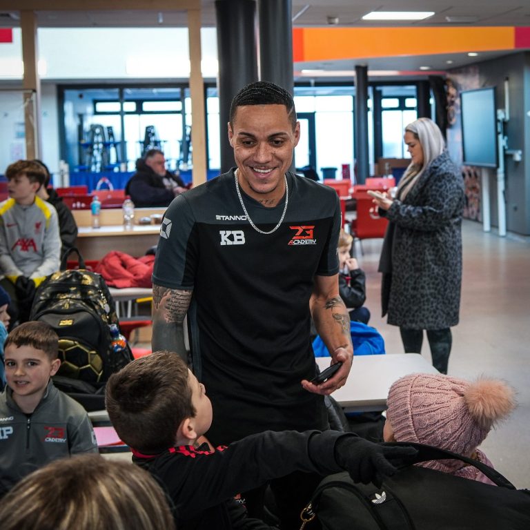 School Visits and Camps lternative Provision programmes, we also offer:
School visit sessions
Small group sessions
School holiday camps
SEND-specific sessions